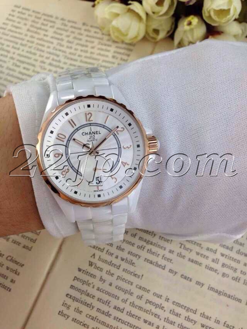 シャネル時計側面デザイン